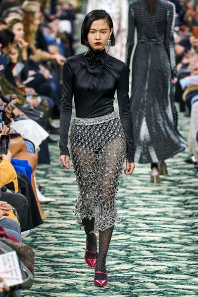 Look 34